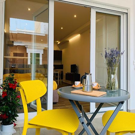 Appartement Domus13-With Private Parking à Bari Extérieur photo