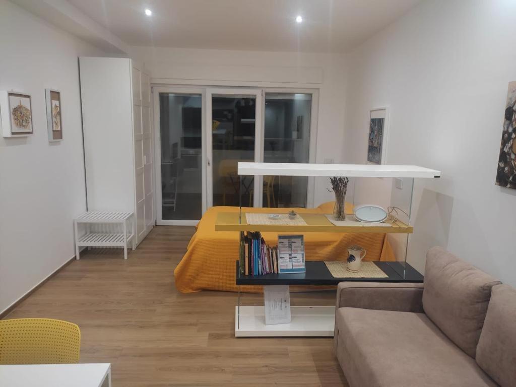 Appartement Domus13-With Private Parking à Bari Extérieur photo