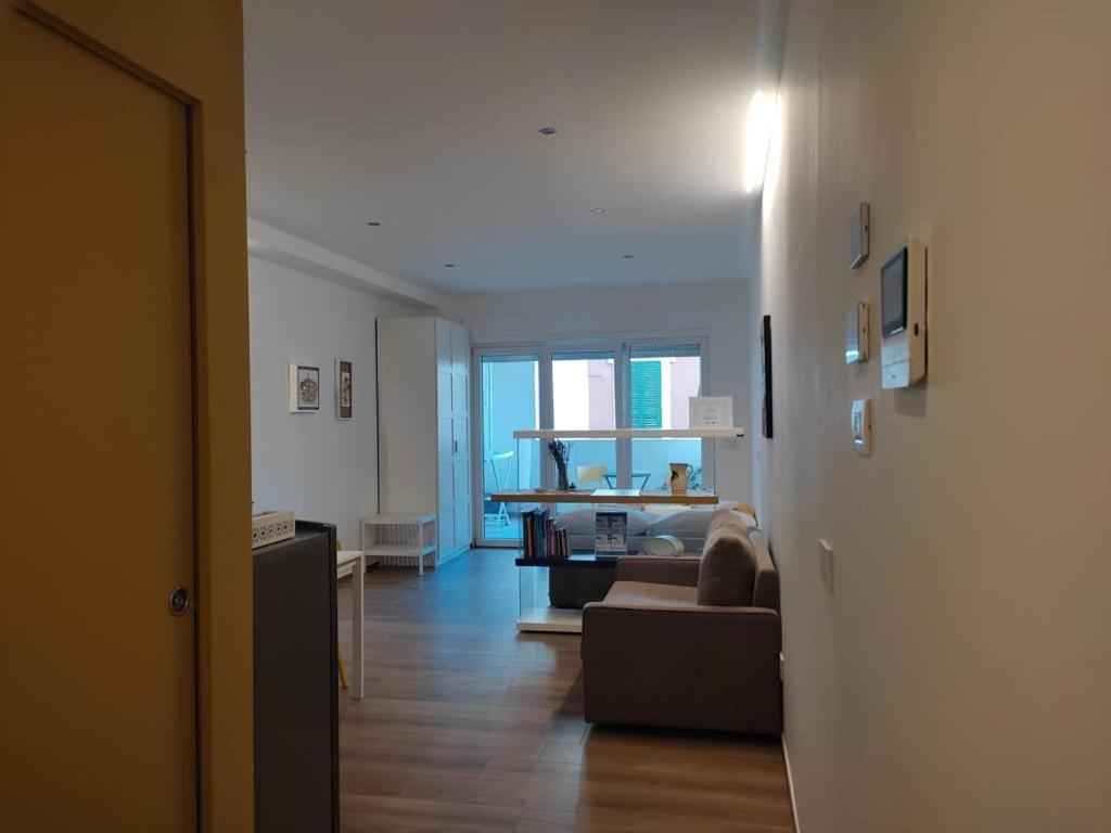 Appartement Domus13-With Private Parking à Bari Extérieur photo