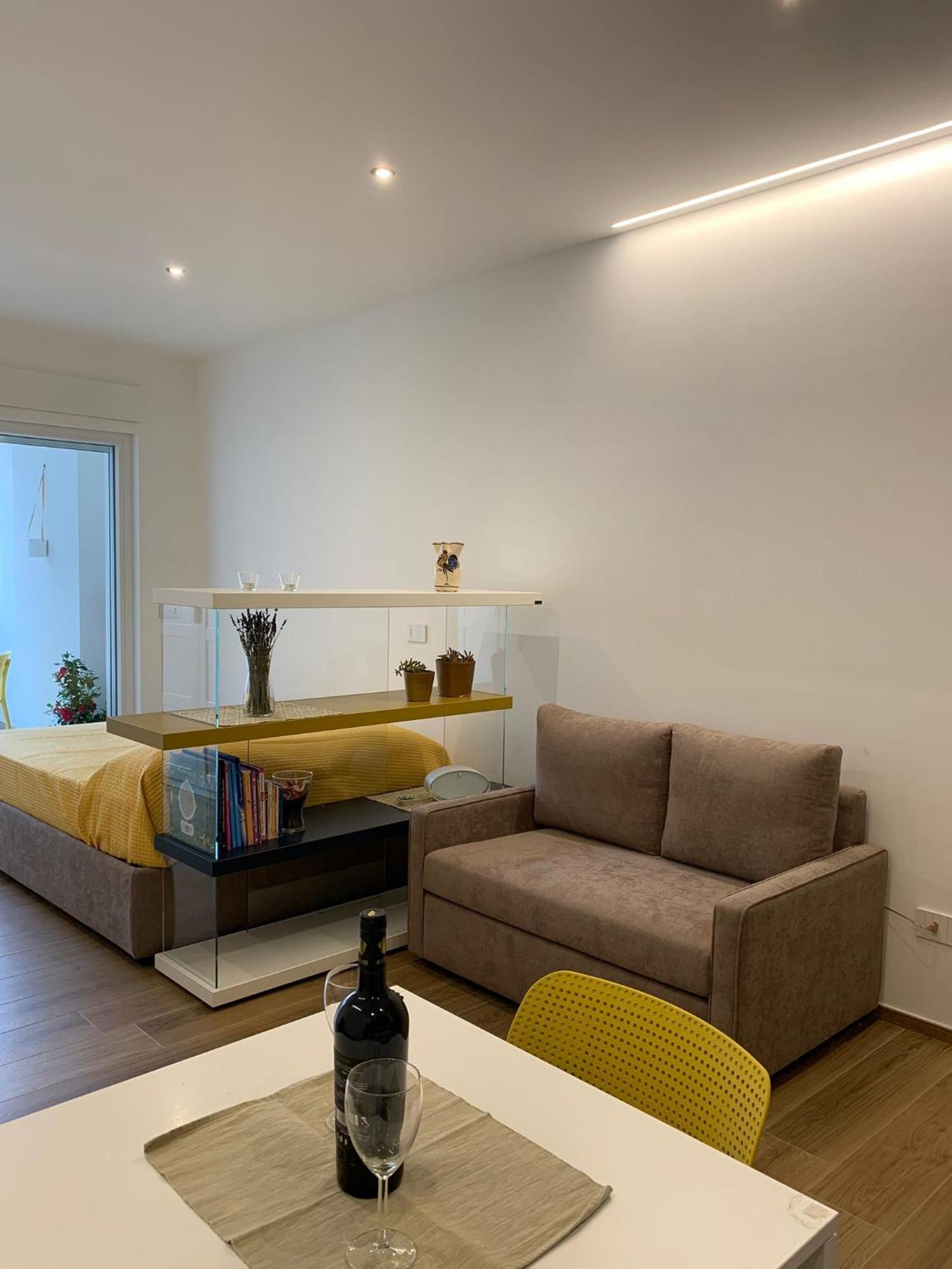 Appartement Domus13-With Private Parking à Bari Extérieur photo
