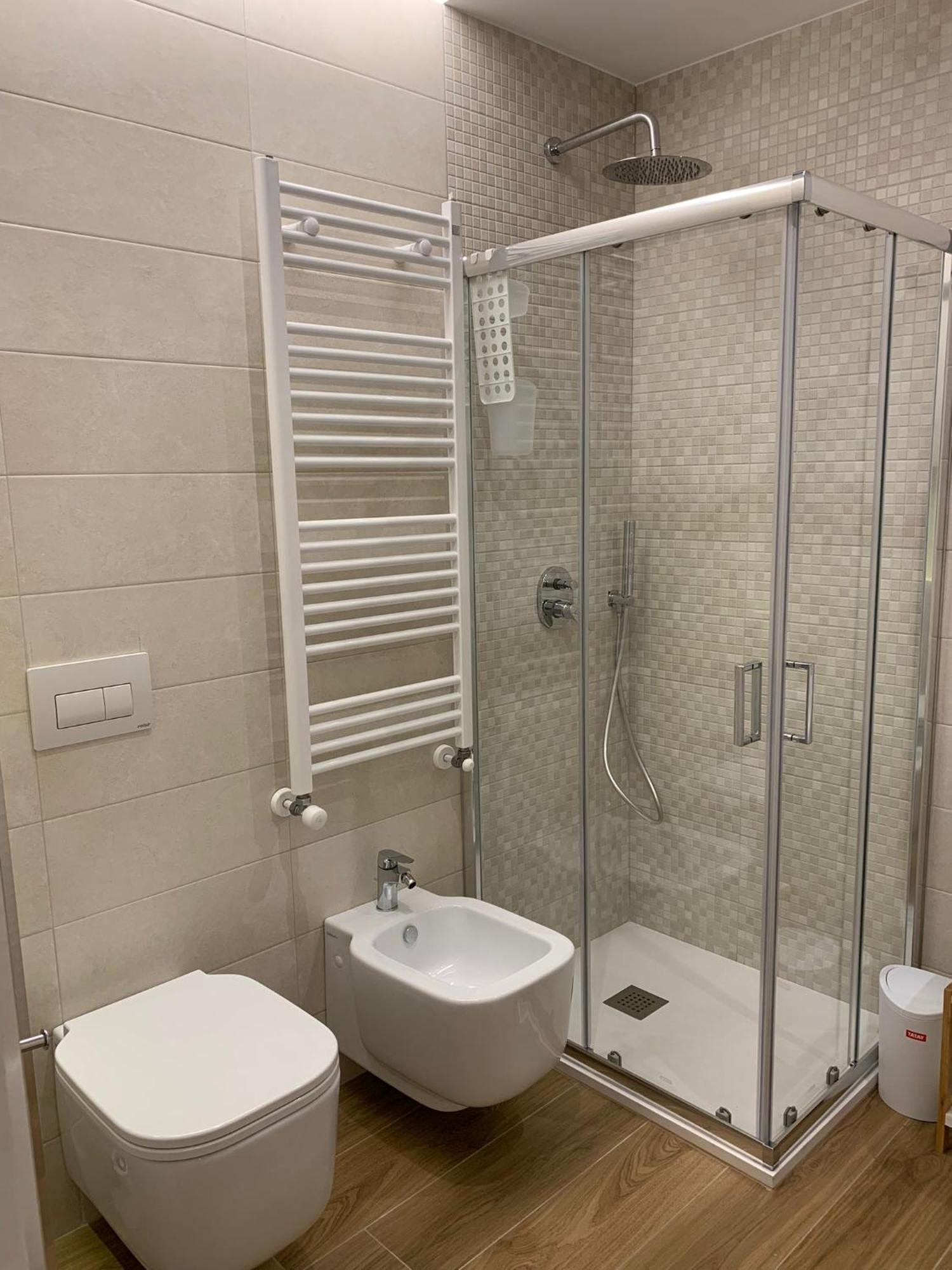 Appartement Domus13-With Private Parking à Bari Extérieur photo